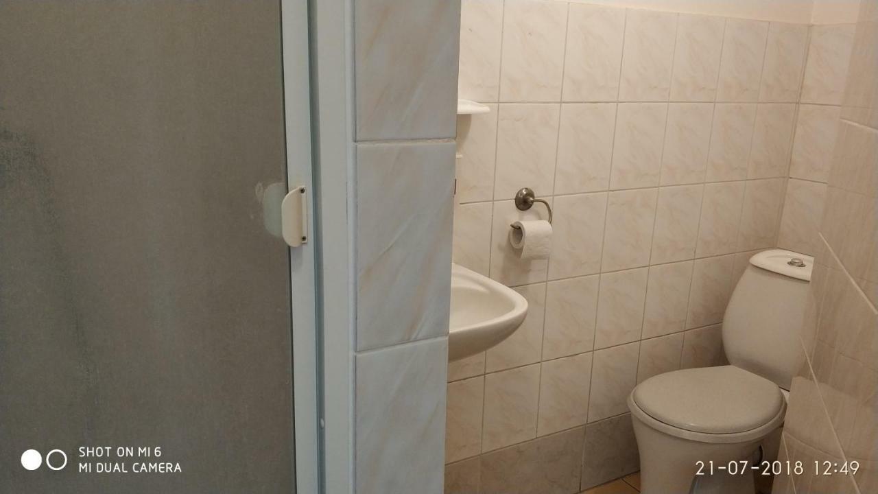 Pokoje Goscinne Sonia Tuszyn Exterior foto